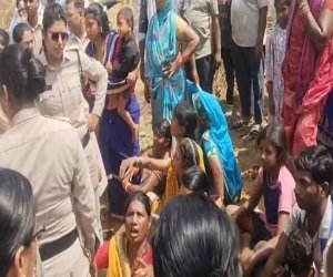 KORBA : ग्राम जटराज में गर्माया माहौल, मशीन रोकने पहुंचे भू-विस्थापित,पुलिस से नोकझोंक