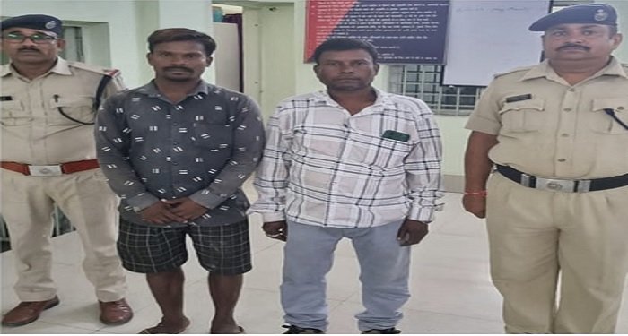 छत्तीसगढ़ एक्सप्रेस डिरेल हादसे में ठेका कंपनी की लापरवाही उजागर, दो गिरफ्तार, हाइड्रा चालक फरार