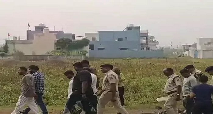 CG Crime : मामूली विवाद में युवक पर हमला, दो बाइक फूंकी, हालत नाजुक