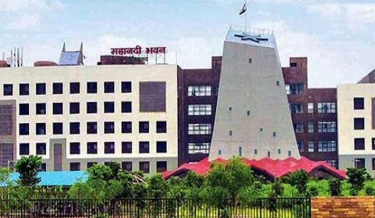 CG News : निजी स्कूलों पर सरकार का बड़ा एक्शन, फीस और किताबों की मनमानी पर होगी सख्त निगरानी