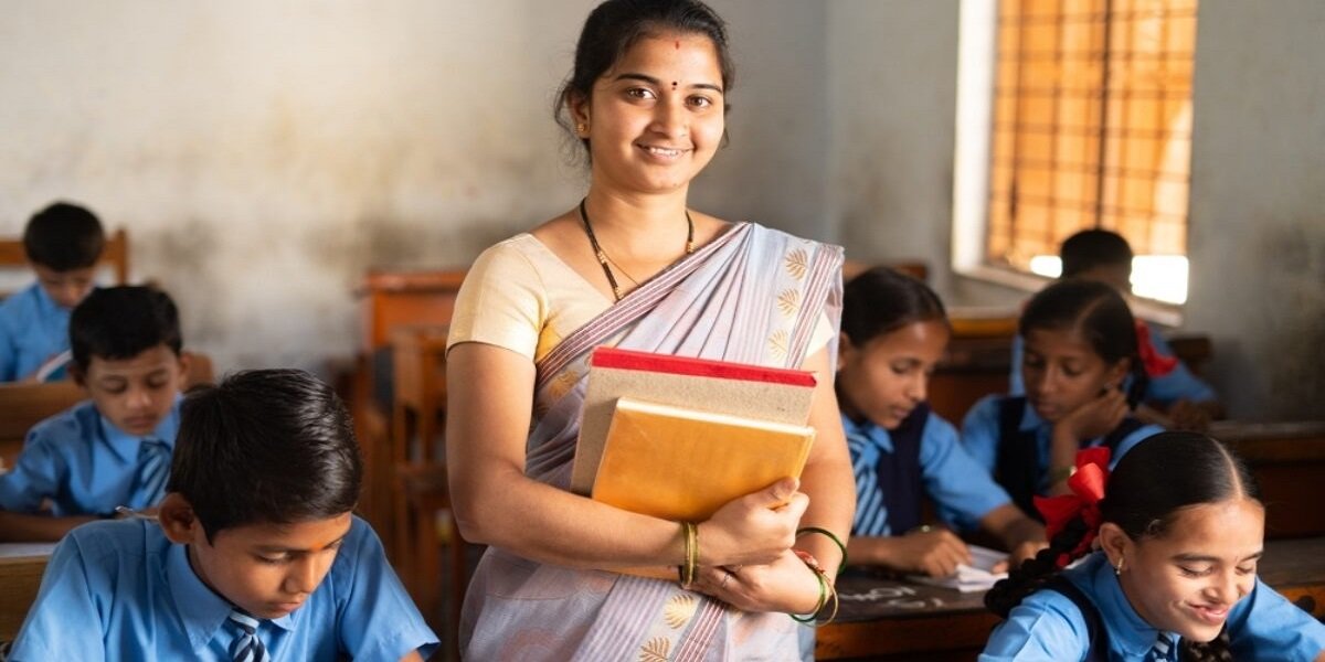 CG Teacher Recruitm : छत्तीसगढ़ में शिक्षकों की बंपर भर्ती, 5,000 पदों के लिए दोपहर में एग्जाम और शाम तक परिणाम
